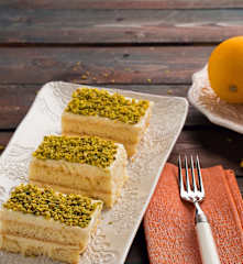 Tiramisù all'arancia e pistacchi
