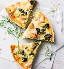 Quiche de salmón y brócoli
