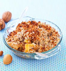 Crumble pommes, caramel et fruits à coques (sans gluten et sans lactose)