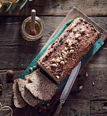 Maronen-Apfel-Brot mit Walnüssen