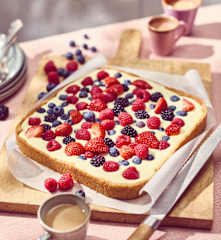 Beeren-Amarettini-Tarte