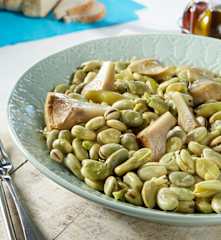 Κουκιά φρέσκα με αγκινάρες