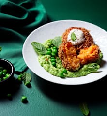 Cheesy Sweet Potato Bites with Mint-Pea-Purée