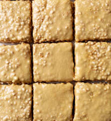 Gepofte Quinoa-, Amandel- en Honing Bars