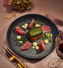 Kalbsfilet mit Kräuterkruste und Selleriecreme