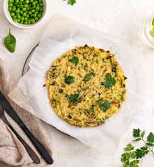 Farinata ze szpinakiem i groszkiem