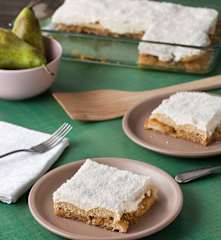 Postre de pera y queso cremoso