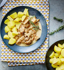 Sauté de veau au pineau-des-charentes et pommes de terre