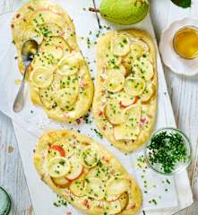 Apfel-Birnen-Flammkuchen