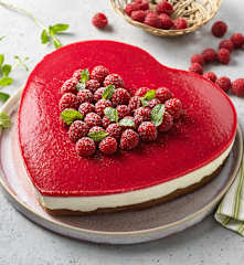 Mohn-Topfen-Obers-Herzkuchen
