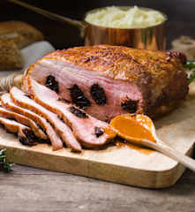 Jamón fresco asado con salsa agridulce