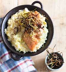 Risotto aux poireaux et saumon mi-cuit