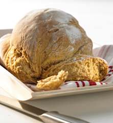 Pane al pomodoro e basilico