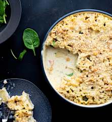 Rollitos de lasaña con espinacas y beicon
