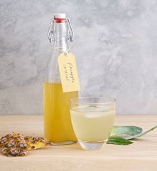 'Skinny' pineapple cordial