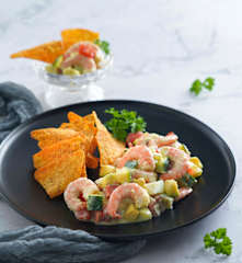 鮮蝦酪梨沙拉佐玉米餅