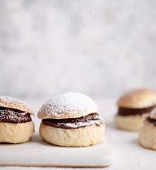 Panini con crema alle nocciole