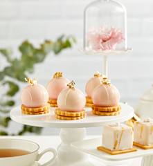 粉桃慕斯蛋糕點心