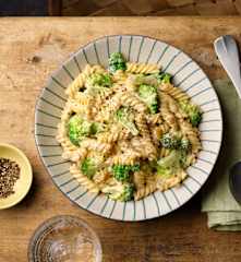 Cashew Cheese Pasta with Broccoli