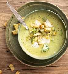 Broccoli Cream Soup with Croutons
