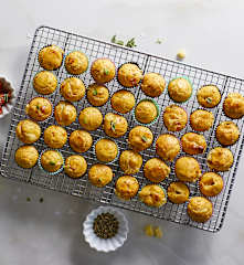 Muffin ai pomodori secchi ed Emmental