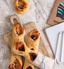 Pizzowe łódeczki w dwóch wariantach