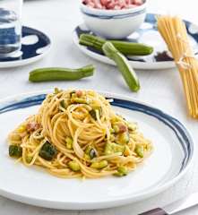 Carbonara di zucchine, fagiolini e pancetta