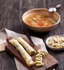 Naleśnikowy makaron