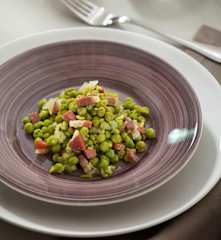 Guisantes con jamón