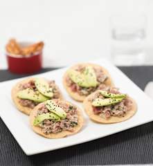 Botana de atún ahumado