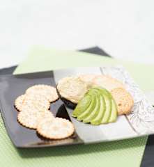 Dip de aguacate y surimi