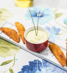 Dip cremoso de hierbas con papas