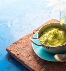 Helado de aguacate y coco